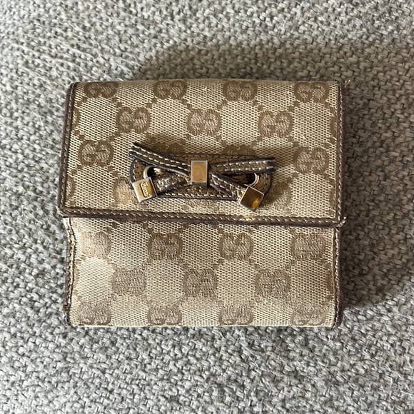 Gucci Wallet - Picture 1 of 6